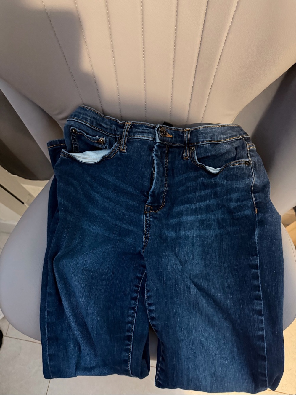 Banana Republic Women's Dark Blue Straight Leg Jeans